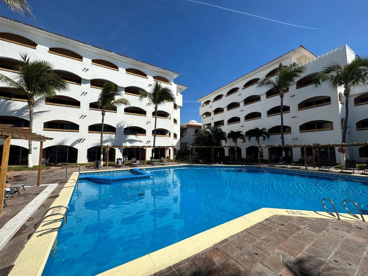 Hotel Quijote Inn Мазатлан Екстер'єр фото