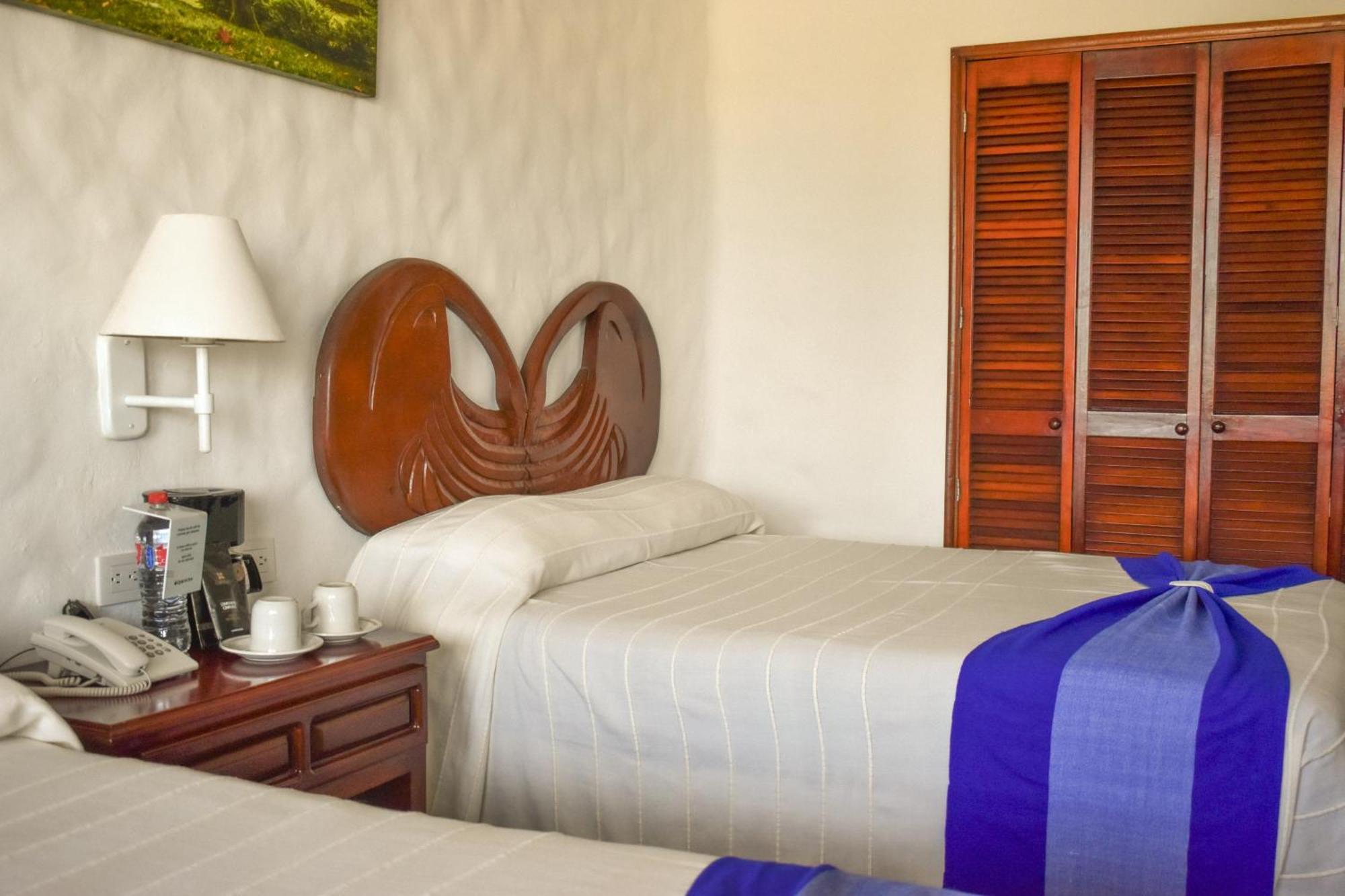 Hotel Quijote Inn Мазатлан Екстер'єр фото